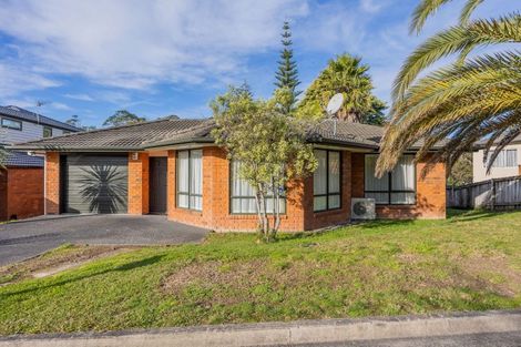 Photo of property in 11 Fresil Lane, Massey, Auckland, 0614