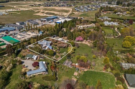 Photo of property in 46 Ballantyne Road, Wanaka, 9305
