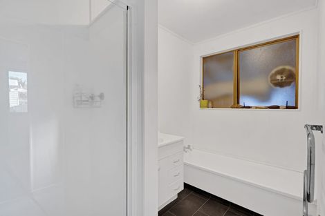 Photo of property in 42 Norwich Avenue, Spotswood, New Plymouth, 4310