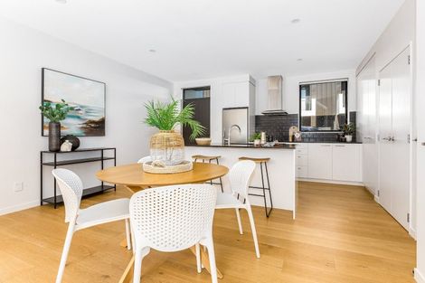 Photo of property in 24 Rua Kai Way, Brooklyn, Wellington, 6021