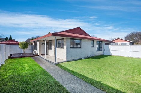 Photo of property in 33 Middleton Road, Upper Riccarton, Christchurch, 8041