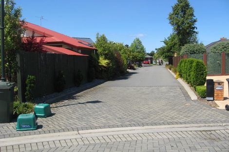 Photo of property in 37 Ridgewood Place, Shirley, Christchurch, 8061