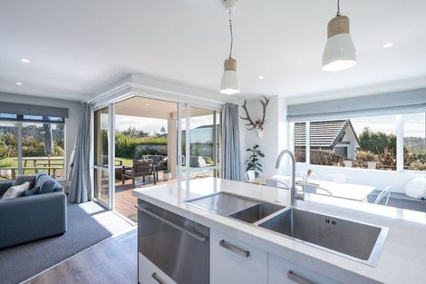 Photo of property in 3 Catherine Road, Mapua, 7005