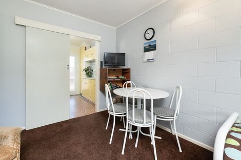 Photo of property in 40 Maunganui Road, Mount Maunganui, 3116