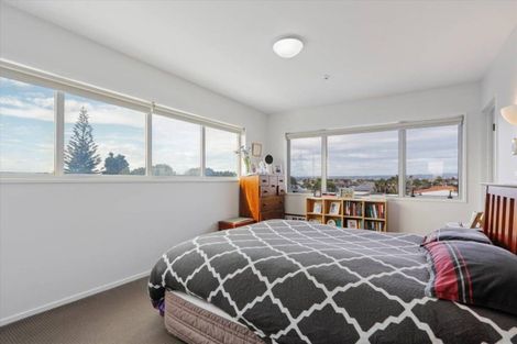 Photo of property in 5/1086 Papamoa Beach Road, Papamoa Beach, Papamoa, 3118