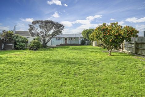 Photo of property in 10 Read Crescent, Clive, 4102