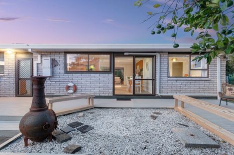 Photo of property in 2/28 Seaspray Drive, Mount Maunganui, 3116