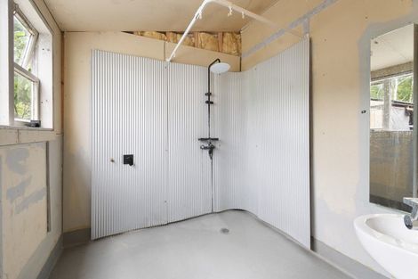 Photo of property in 19 Milne Street, Hunterville, 4730