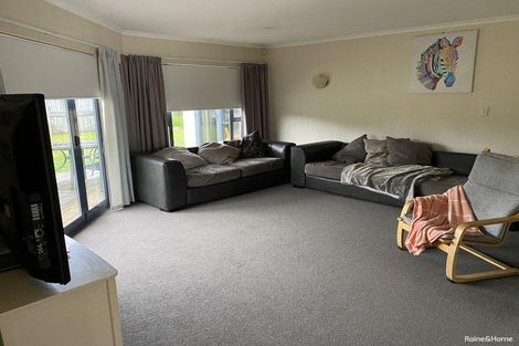 Photo of property in 304 Gravatt Road, Papamoa Beach, Papamoa, 3118