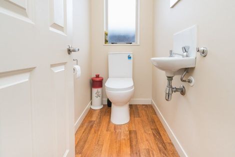 Photo of property in 19 Branigan Parade, Kelvin Grove, Palmerston North, 4414