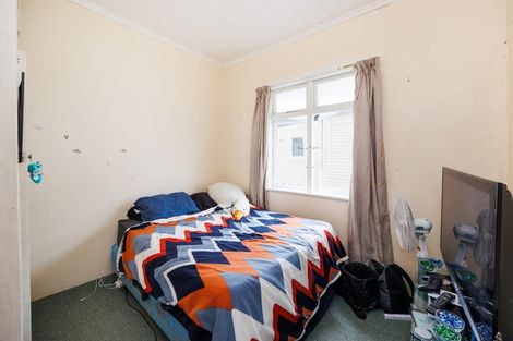 Photo of property in 31 Mcgiffert Street, Palmerston North, 4410