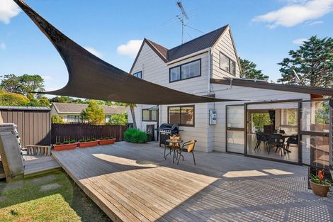 Photo of property in 2/36 Gatman Street, Birkdale, Auckland, 0626