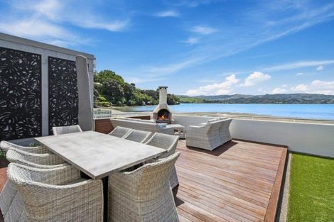 Photo of property in 85 Paremata Road, Paremata, Porirua, 5024