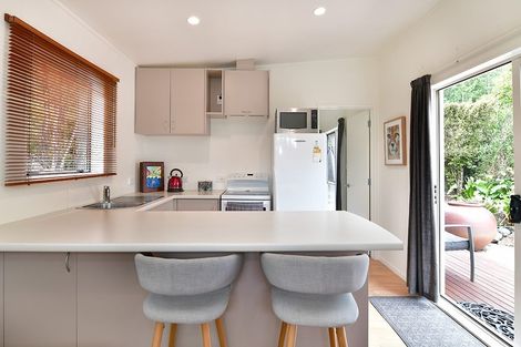 Photo of property in 54 Pinetone Road, Kumeu, 0892