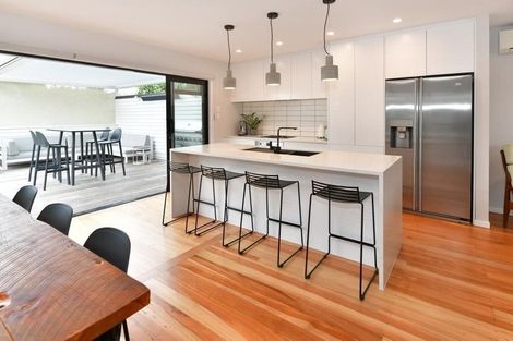 Photo of property in 49 Roseberry Avenue, Birkenhead, Auckland, 0626