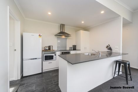Photo of property in 10 Milton Street, Roslyn, Palmerston North, 4414