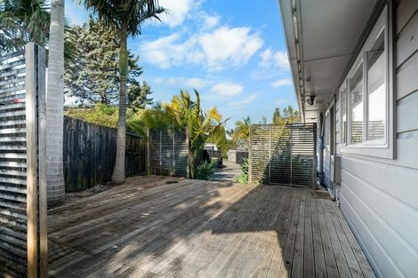 Photo of property in 32b Lyttelton Avenue, Forrest Hill, Auckland, 0620