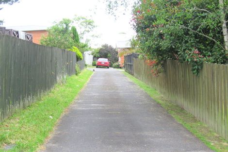 Photo of property in 1/33 Maywood Crescent, Glen Eden, Auckland, 0602