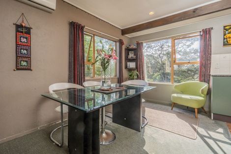 Photo of property in 13 Wirihana Road, Titirangi, Auckland, 0604