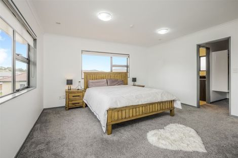 Photo of property in 13 Kokako Rise, Papakura, 2110