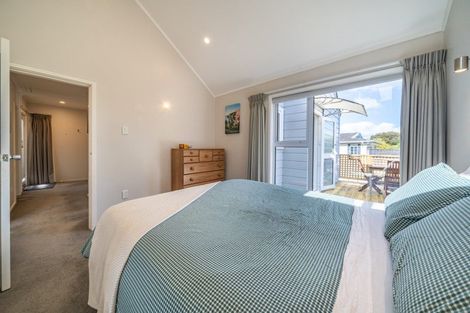 Photo of property in 18b Penryn Drive, Camborne, Porirua, 5026