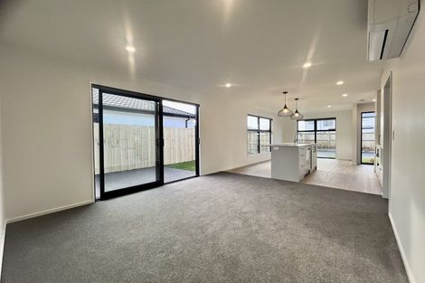 Photo of property in 1 Oakvale Lane, Halswell, Christchurch, 8025