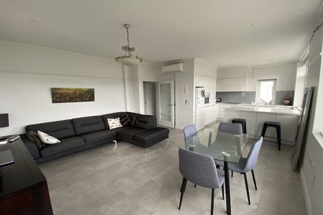 Photo of property in Fountain Court, 1/48 Oriental Parade, Oriental Bay, Wellington, 6011