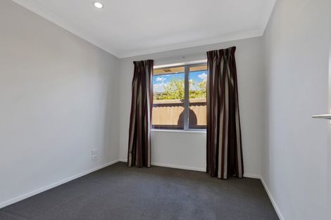 Photo of property in 9 Walnut Way, Rangiora, 7400