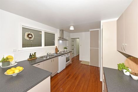 Photo of property in 203 Centaurus Road, Saint Martins, Christchurch, 8022