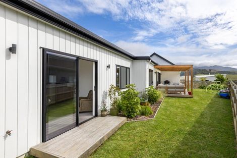 Photo of property in 101 Rangitahi Road, Raglan, 3225