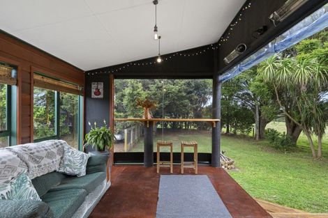 Photo of property in 69 Waipipi Wharf Road, Pollok, Waiuku, 2683