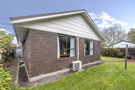 Photo of property in 2/21 Dunedin Street, Redwood, Christchurch, 8051