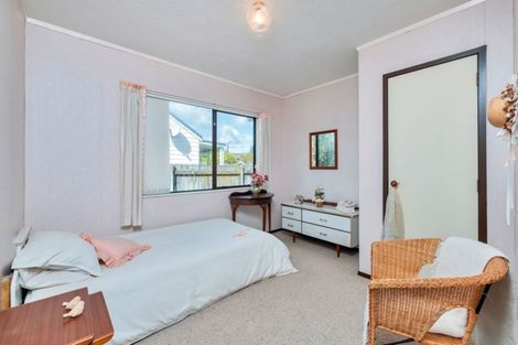 Photo of property in 13 Septimus Place, Henderson, Auckland, 0612