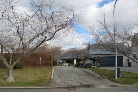 Photo of property in 10 Cherry Court, Wanaka, 9305