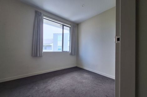 Photo of property in 2u9 Stone Street, Miramar, Wellington, 6022