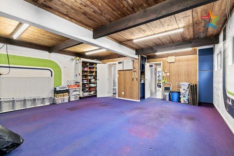 Photo of property in 33 Acacia Avenue, Maungaraki, Lower Hutt, 5010