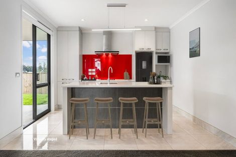 Photo of property in 15 Pyne Crescent, Pokeno, 2402