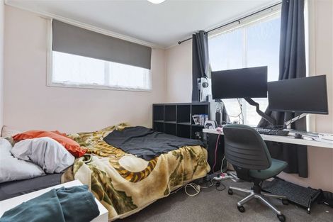 Photo of property in 22 Edgeworth Road, Glenfield, Auckland, 0629