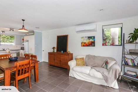 Photo of property in 13 Kathleen Reece Place, Waiuku, 2123