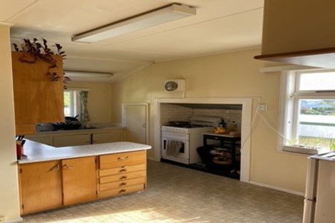 Photo of property in 6 Krull Street, Vogeltown, Wellington, 6021