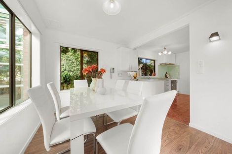 Photo of property in 2/22 Cornelian Crescent, Half Moon Bay, Auckland, 2012