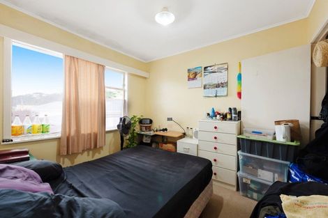 Photo of property in 139u5 Queens Drive, Lyall Bay, Wellington, 6022