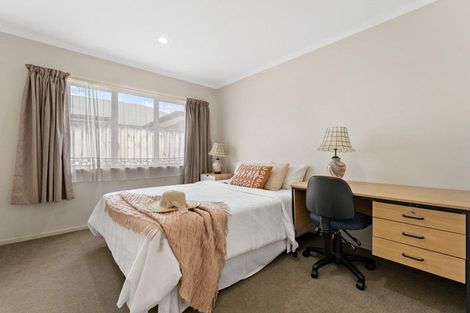 Photo of property in 10c Landon Place, Pukekohe, 2120