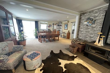 Photo of property in 40 Beaumaris Crescent, Ascot Park, Porirua, 5024