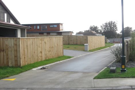 Photo of property in 19 Metzenthin Close, Raumati South, Paraparaumu, 5032