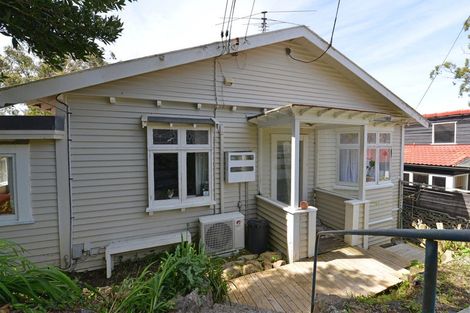 Photo of property in 19 Hadfield Terrace, Kelburn, Wellington, 6012