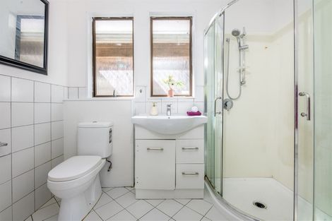 Photo of property in 1/66 Kamara Road, Glen Eden, Auckland, 0602