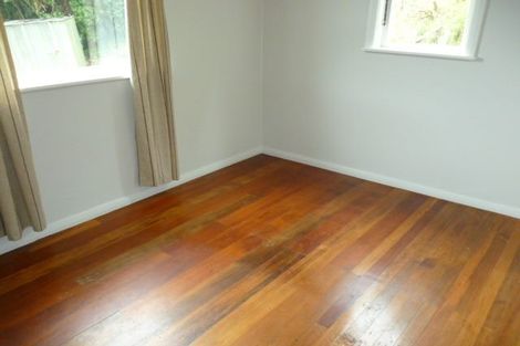 Photo of property in 42 Pokohiwi Road, Normandale, Lower Hutt, 5010