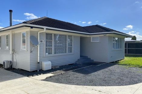 Photo of property in 27 Collins Road, Melville, Hamilton, 3206