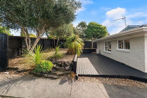 Photo of property in 1/1 Broadview Place, Howick, Auckland, 2014